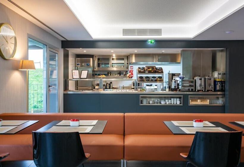 ホテル 3k Porto Aeroporto