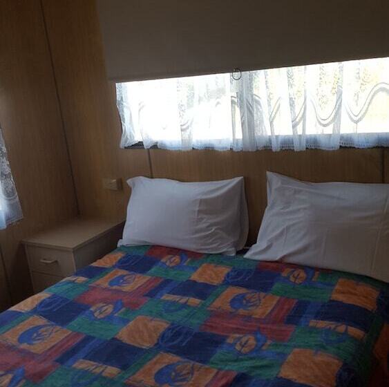 فندق Alexandra Tourist Park