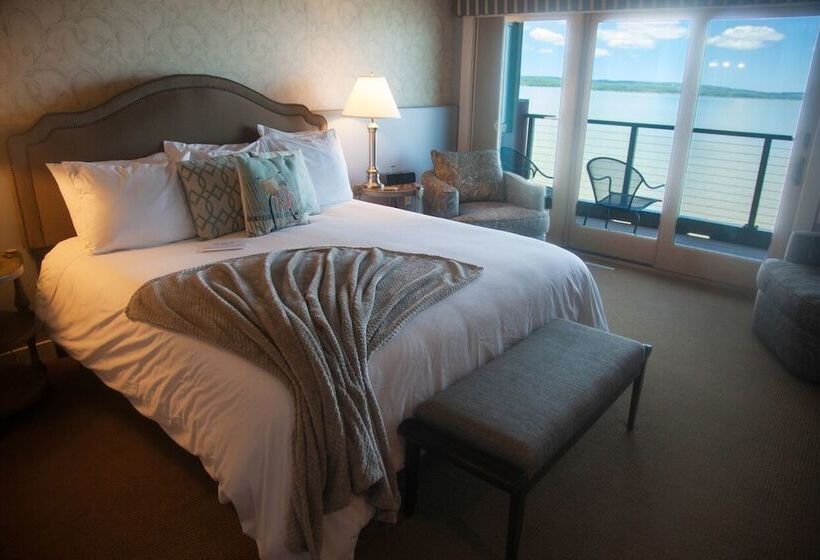 فندق Blue Wave Inn