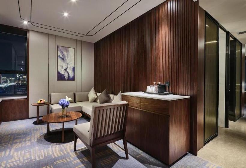 Hotel Crowne Plaza Wuhan Development Zone, An Ihg