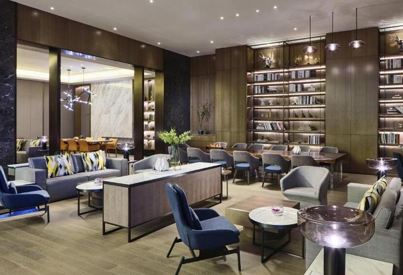 Hotel Crowne Plaza Wuhan Development Zone, An Ihg