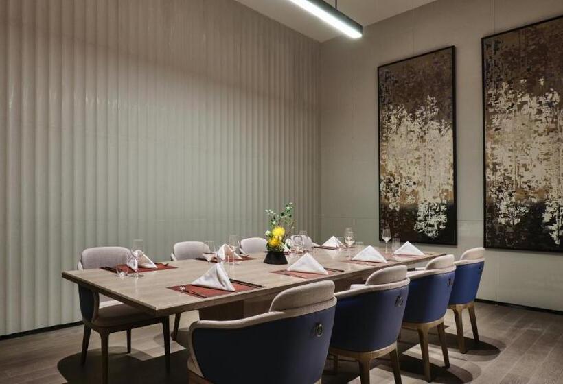 Hotel Crowne Plaza Wuhan Development Zone, An Ihg