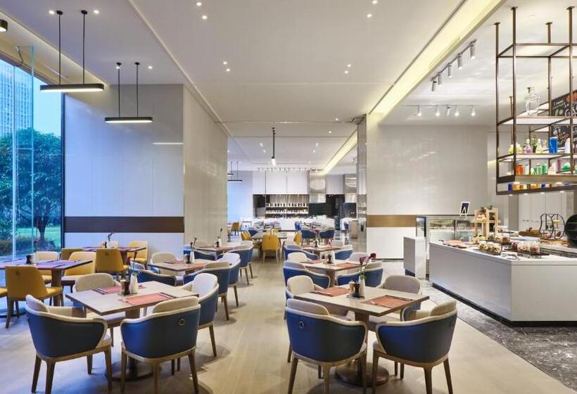 Hotel Crowne Plaza Wuhan Development Zone, An Ihg