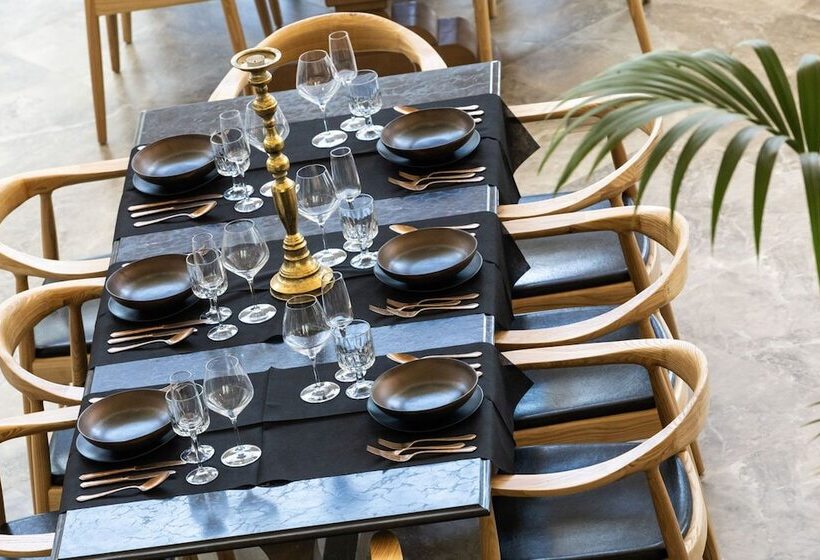 Elysian Luxury Hotel And Spa