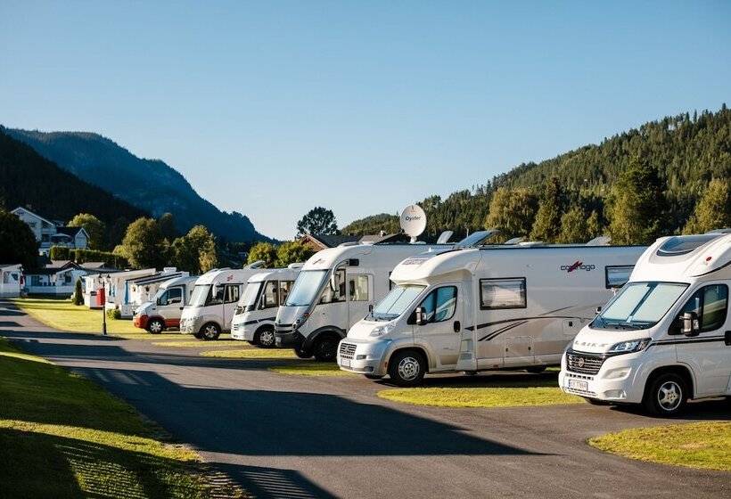 בית מלון כפרי Fagernes Camping