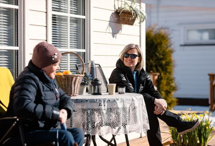 בית מלון כפרי Fagernes Camping