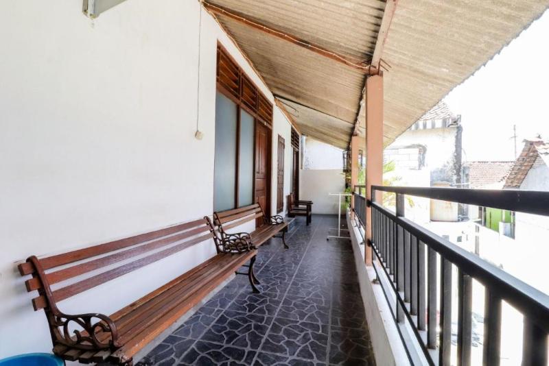 בית מלון כפרי Kalingga Sekar