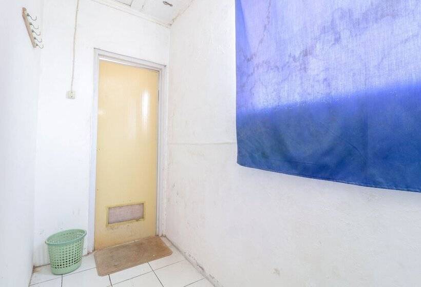 בית מלון כפרי Kalingga Sekar