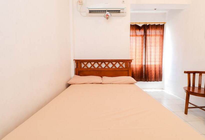 בית מלון כפרי Kalingga Sekar