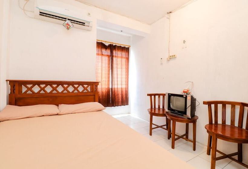 בית מלון כפרי Kalingga Sekar