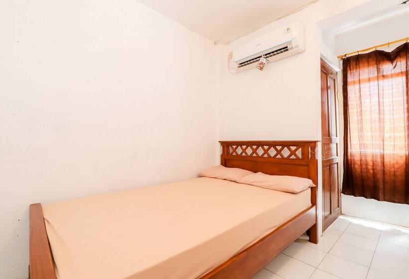 בית מלון כפרי Kalingga Sekar