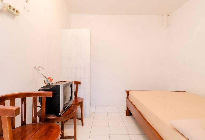 בית מלון כפרי Kalingga Sekar