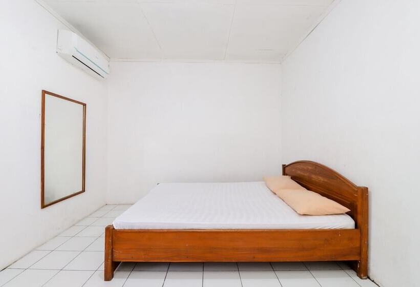 בית מלון כפרי Kalingga Sekar