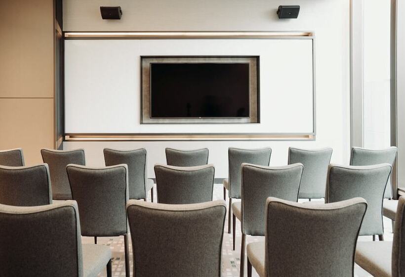 Отель Kimpton Maalai Bangkok An Ihg