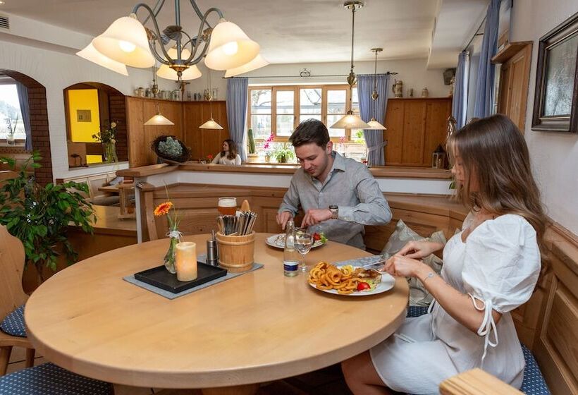 בית מלון כפרי Landgasthof Schöntag