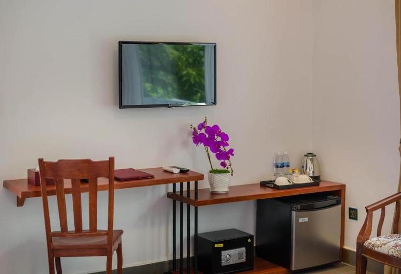 Отель Mango Bellana Boutique