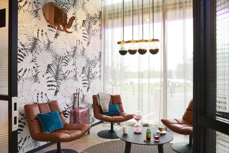 Отель Moxy Birmingham Nec