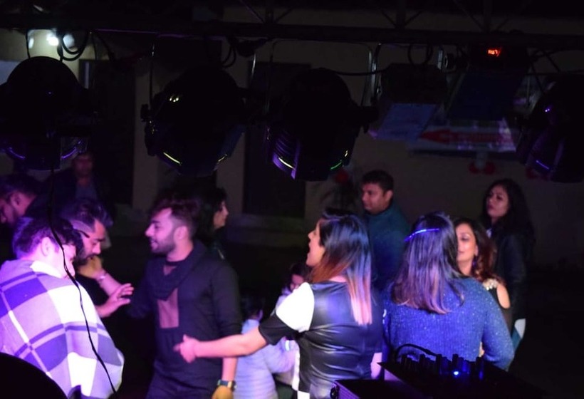 호텔 Nakshatra Resort