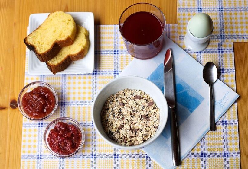 هتل روستایی Agritur Girardelli