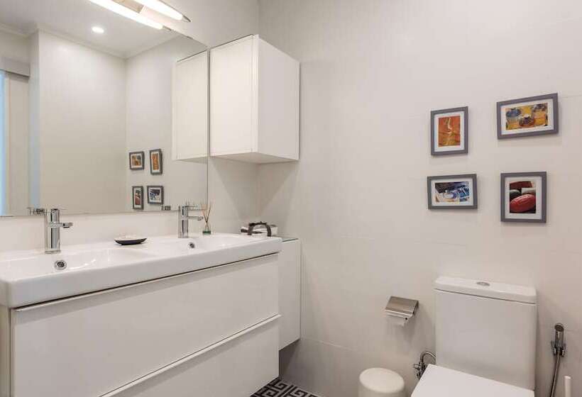 Light Filled Apartment, By Timecooler