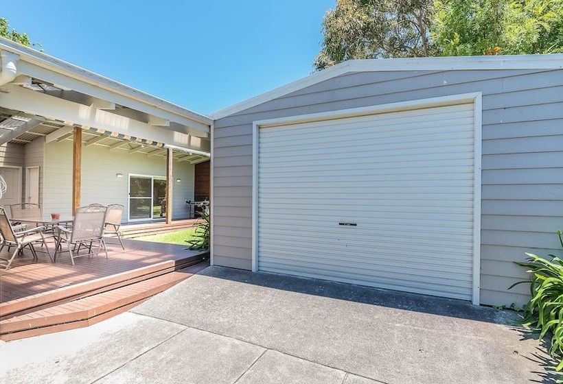 Loch Retreat  550m To Town