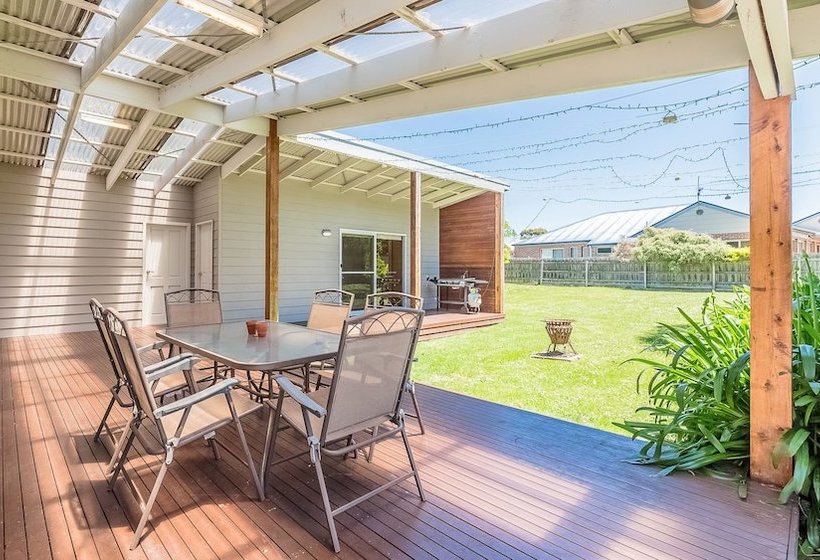 Loch Retreat  550m To Town