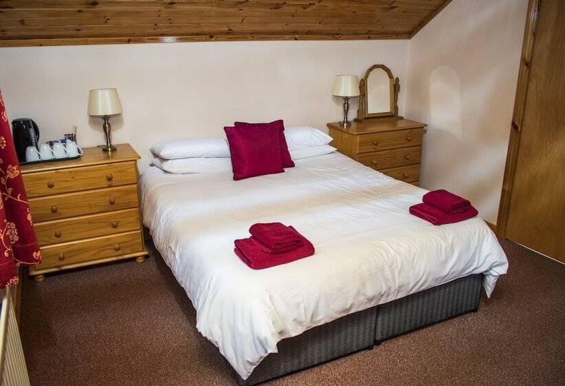 Meelmore Lodge Hostel