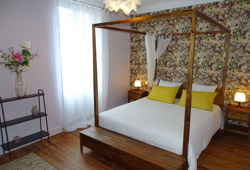 بنسيون A La Vill Adour