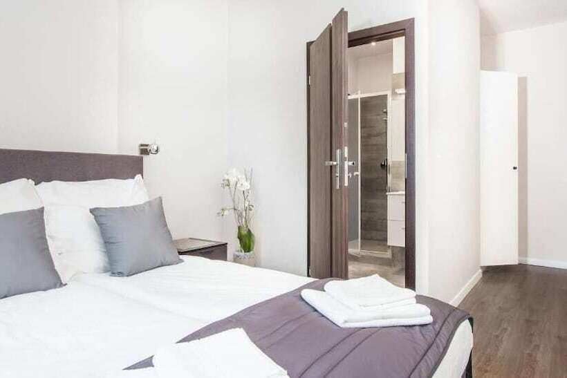 膳宿费 Black Swan House, Old Town