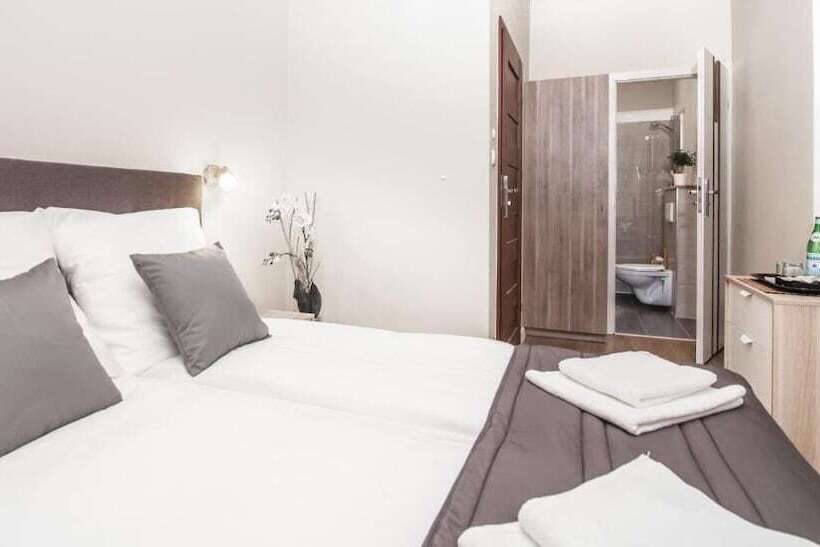 膳宿费 Black Swan House, Old Town