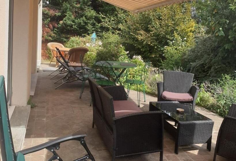 Пансион Chambres à 40 Min De Paris