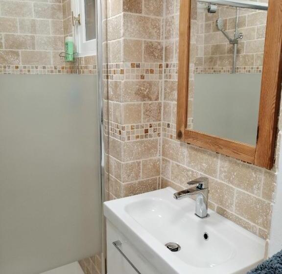 膳宿费 La Petite Charnasserie