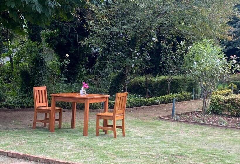 ペンション Highland Rose Country House & Serenity Spa