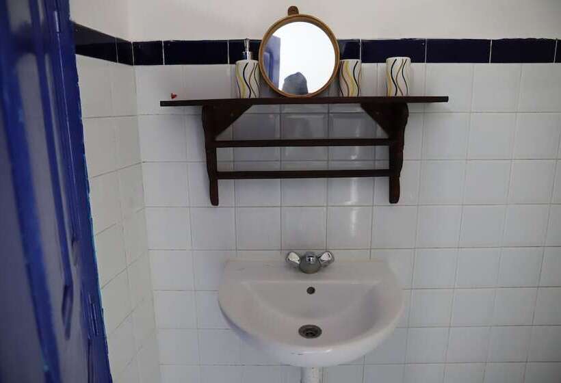 פנסיון The Spot