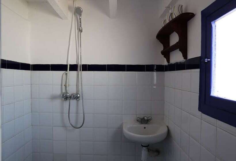 פנסיון The Spot