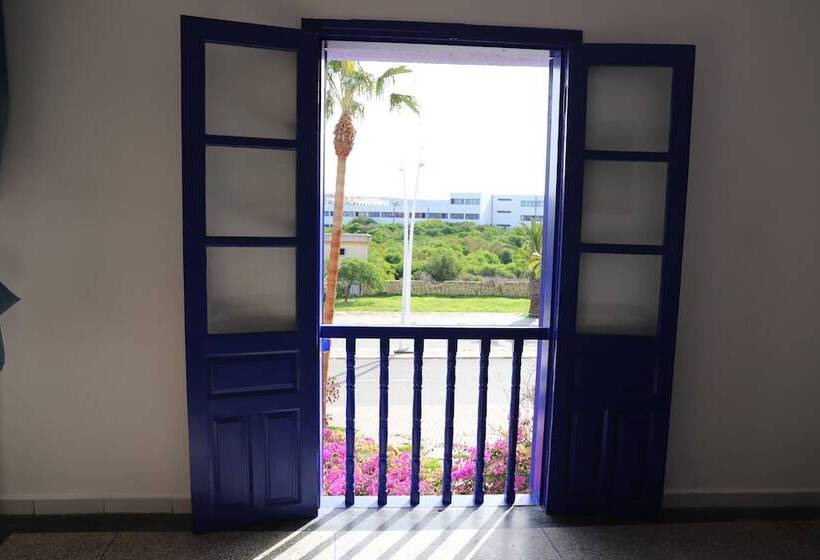 پانسیون The Spot