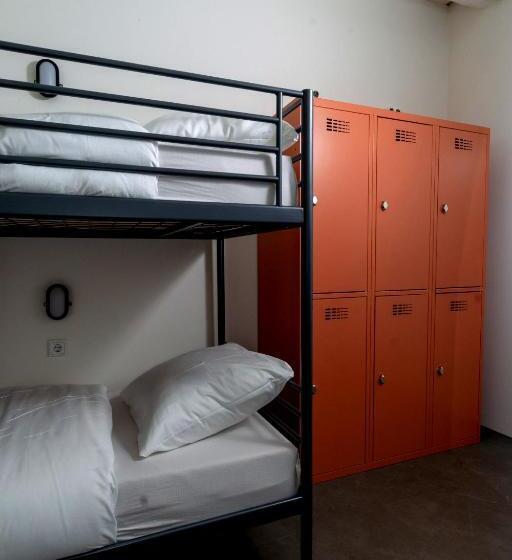 Pink Flamingo Boutique Hostel