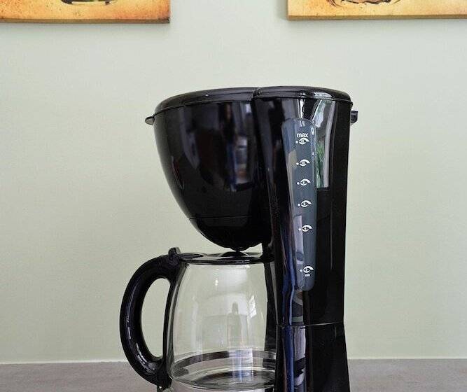 Rolls Royce Elegant Flat In P. Faliro