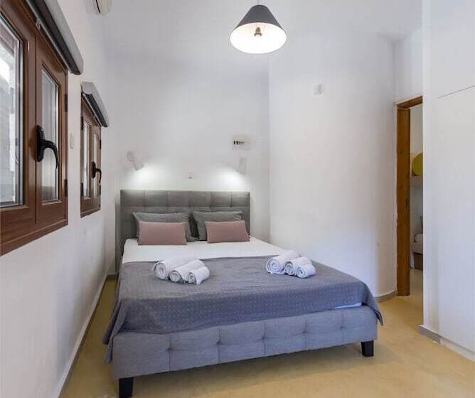 Seaside Heaven   Sunset Views Close To The Beach