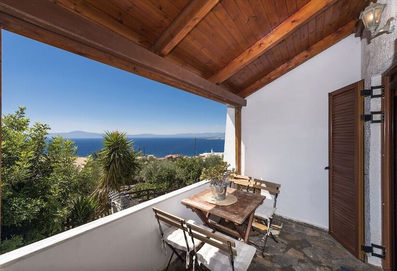 Seaside Heaven   Sunset Views Close To The Beach