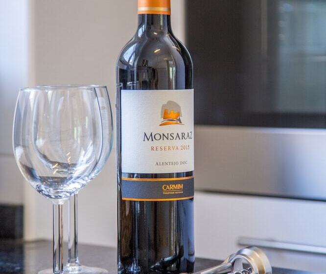 Sunny, Bright And Quiet Apartment, By Timecooler