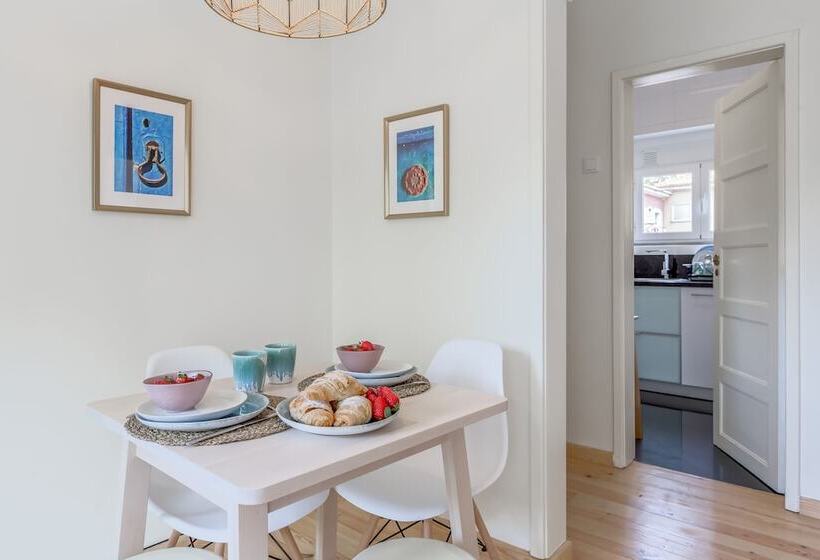 Sunny, Bright And Quiet Apartment, By Timecooler