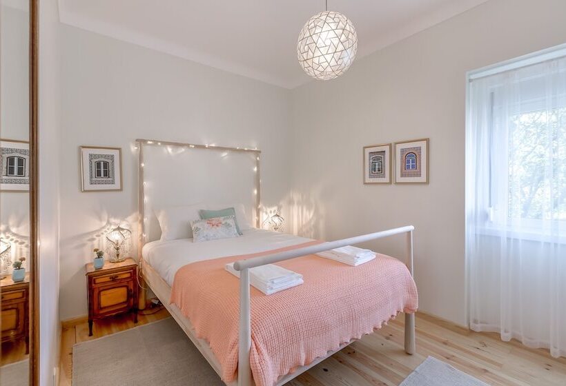 Sunny, Bright And Quiet Apartment, By Timecooler