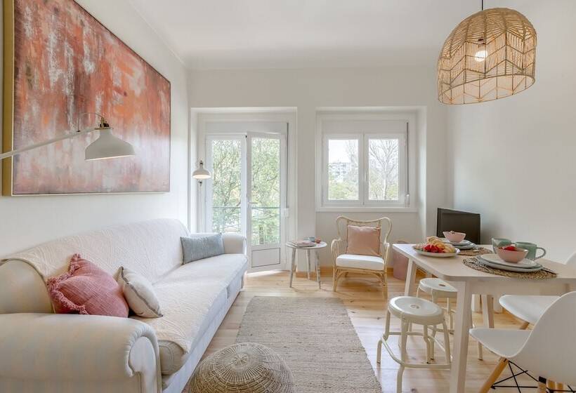 Sunny, Bright And Quiet Apartment, By Timecooler