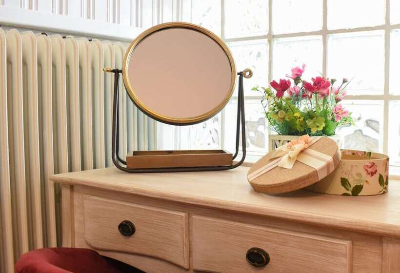 Urban Seaside Oasis   Adriana S Garden Paradise