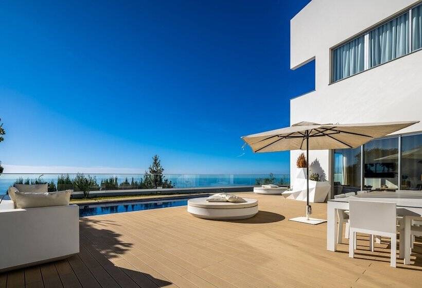 Villa Carlota By Holiday Rental Management