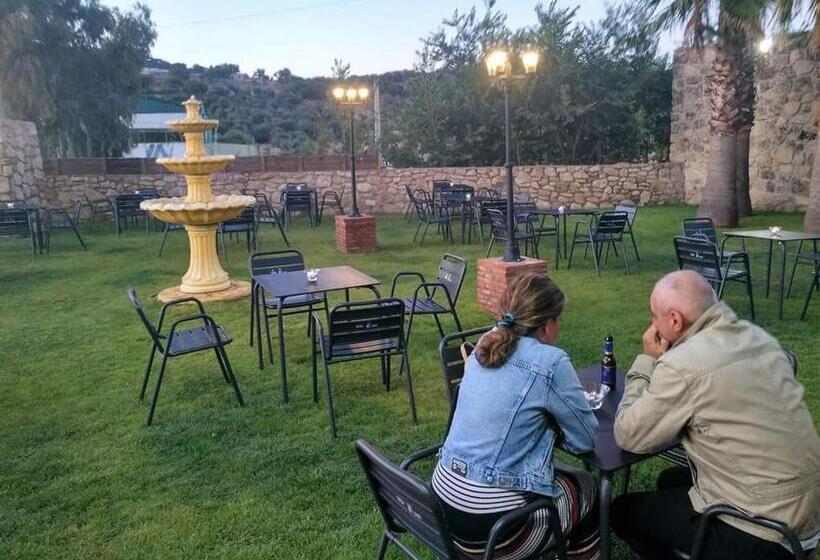 בית מלון כפרי Castillo De Luna