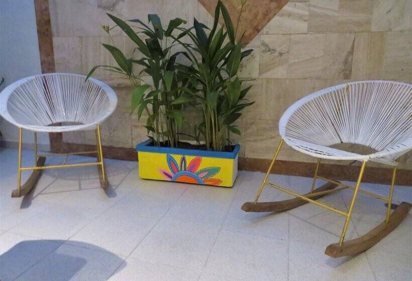 פנסיון San Jacinto Hostel