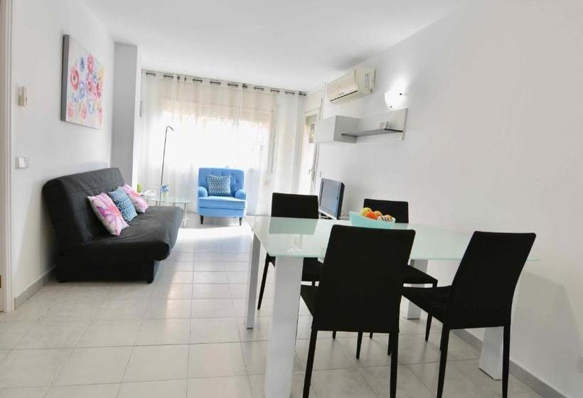تختخواب و صبحانه Reus Bedrooms 2 Habitaciones Con Baño Privado, Sin Cocina