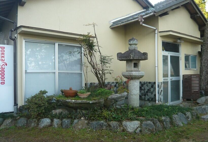 Youth Hostel Wanihama Seinen Kaikan